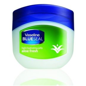 Vaseline Light Hydrating Petroleum Jelly, Aloe Fresh, 100 ML